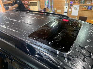 フルボディーにマットフィルムの施工（ランドクルーザー300）