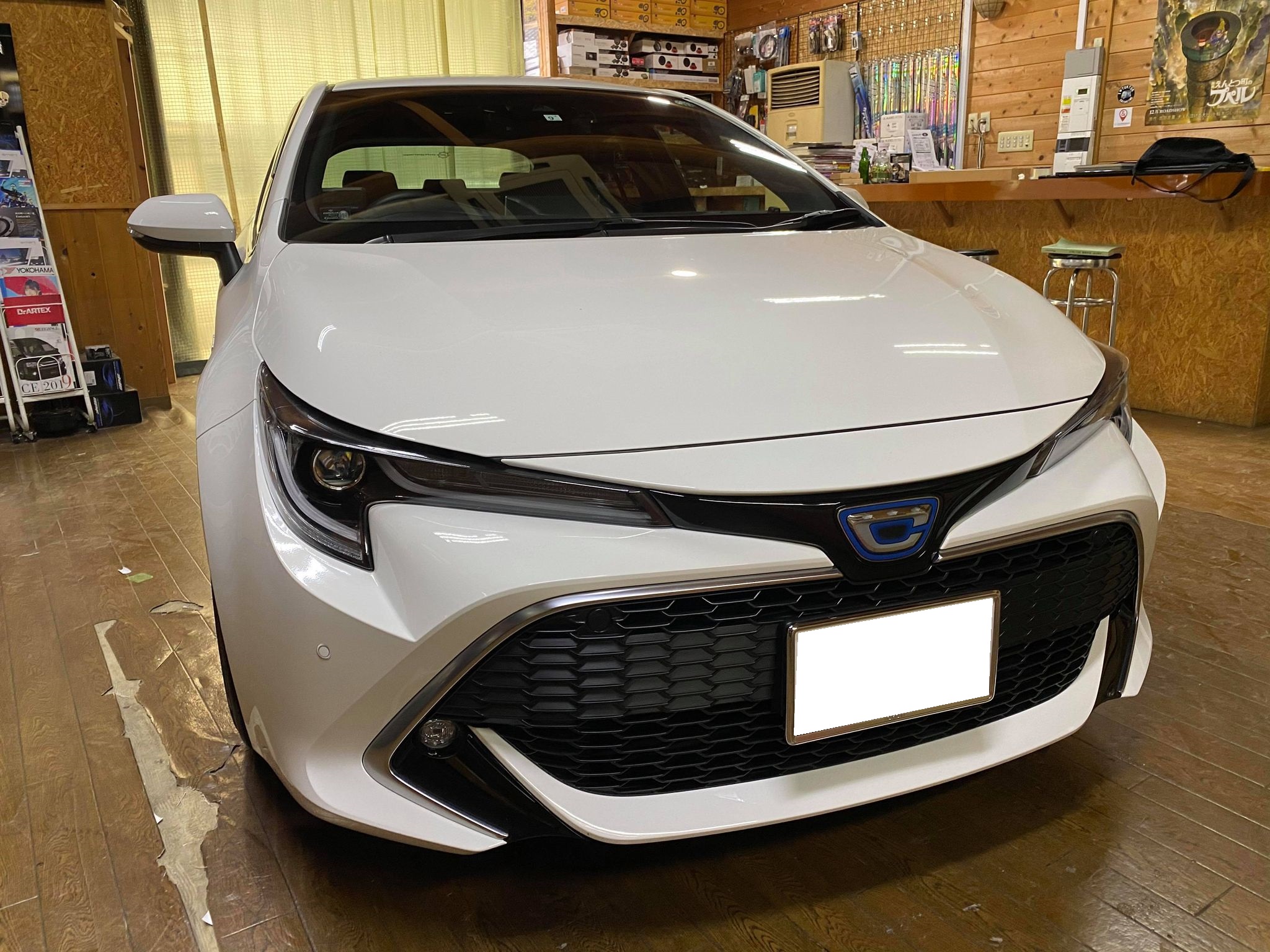 カローラスポーツへチューンナップウーファーを取り付け！