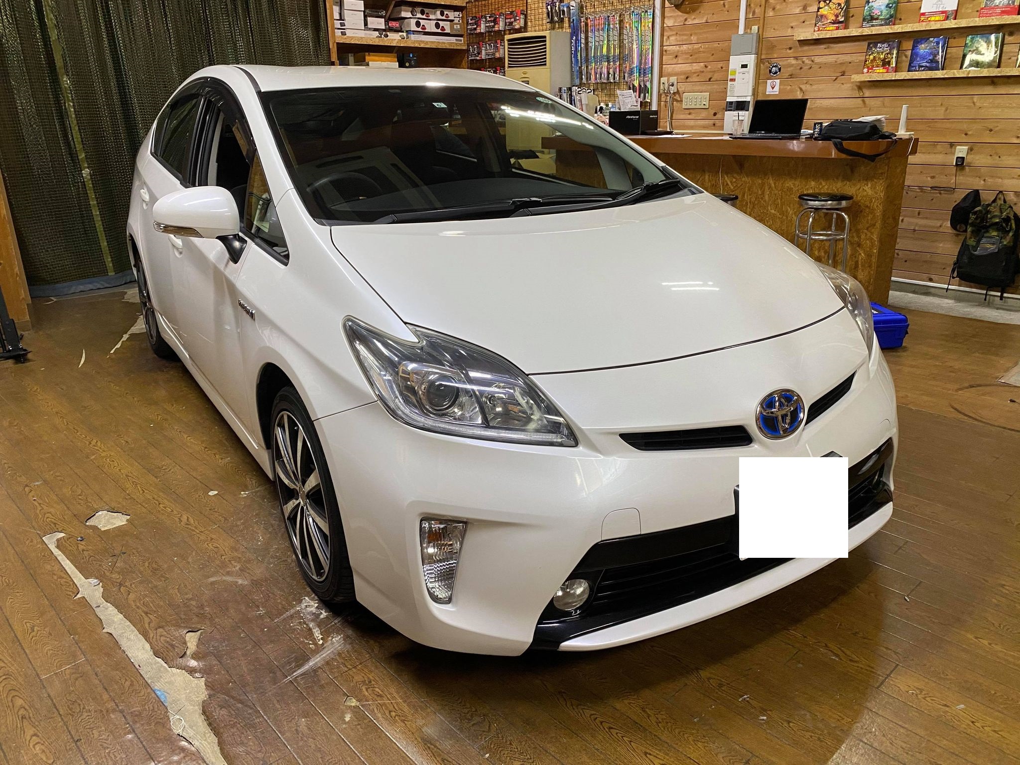 プリウス　JLパーフェクトパッケージ取付