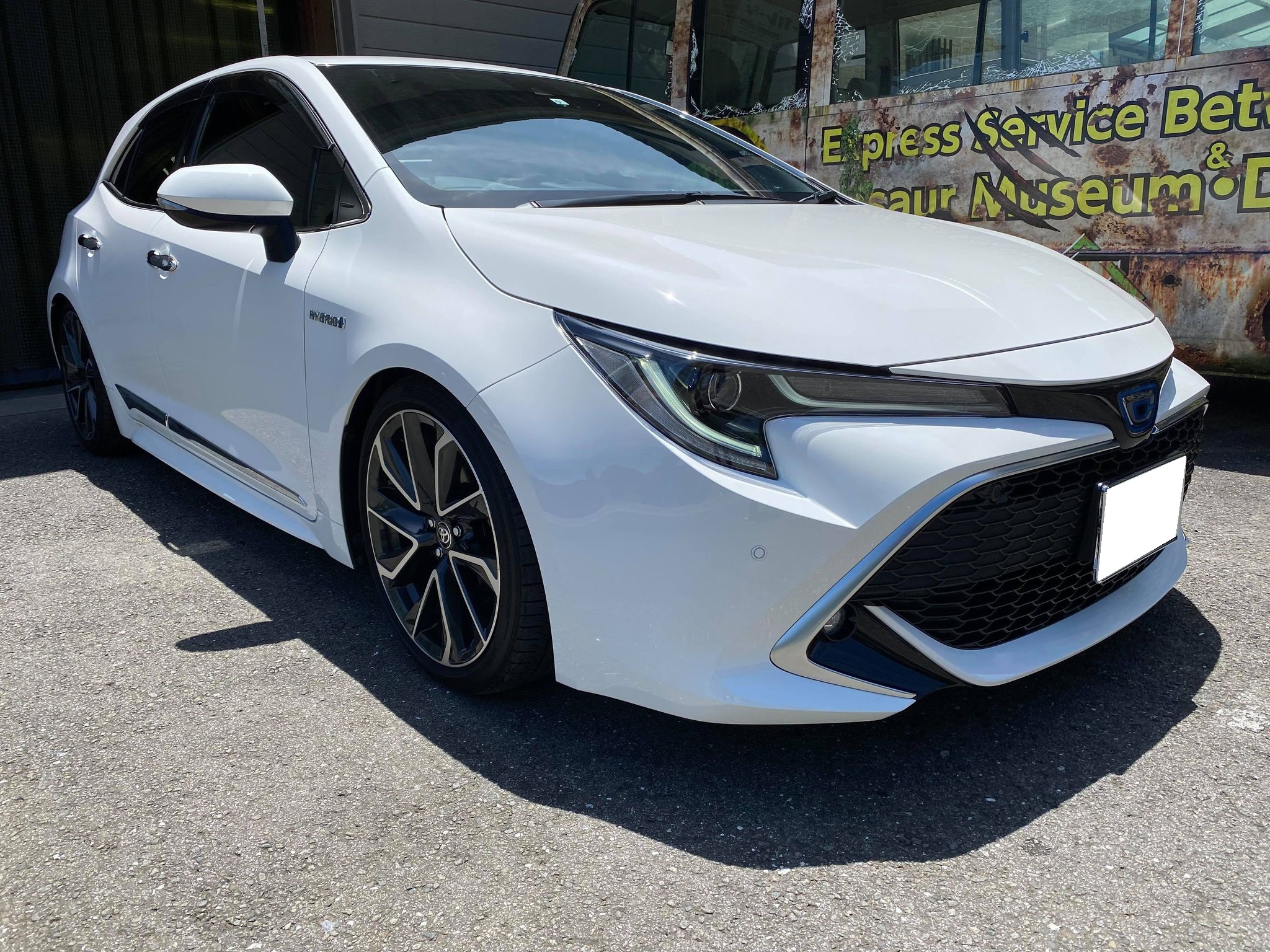 カローラスポーツへミラー格納キット取付! 高知のカーオーディオ・セキュリティ・カスタム専門 株式会社エムアイティーガレージ