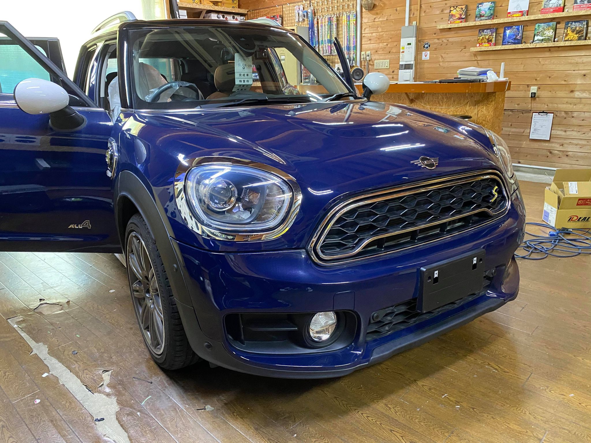 ルーフの色はヘアカラーと同じ？ミニはルーフラッピング！