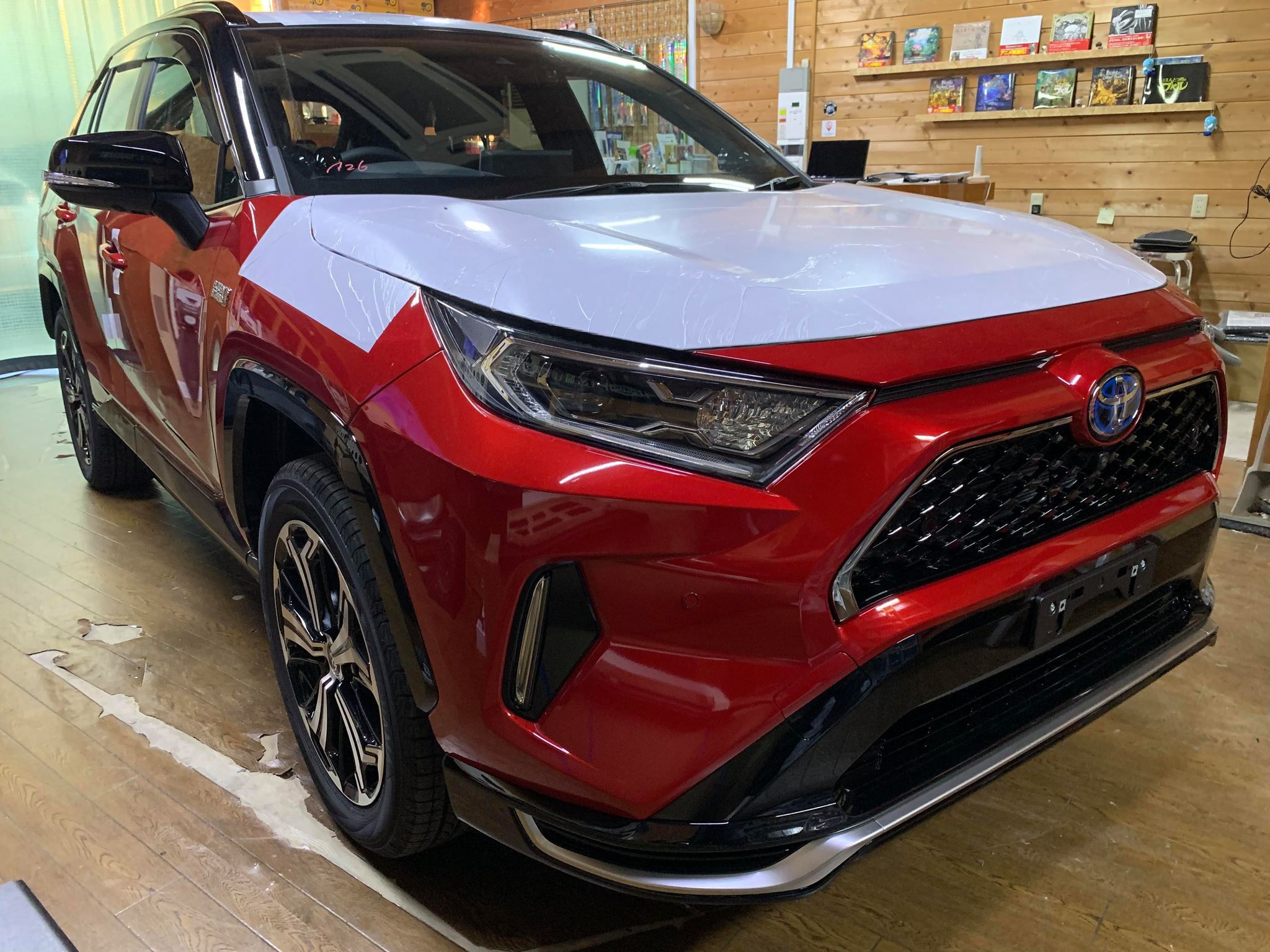 ＲＡＶ４ＰＨＶにカーセキュリティーパンテーラとデジタルイモビライザーイグラ2+取付！