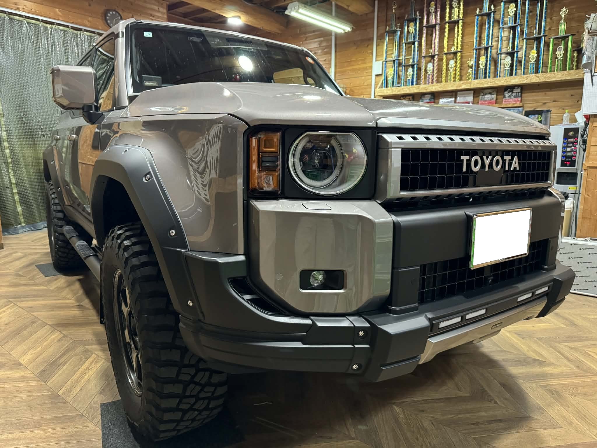 香川県からご来店‼13台目‼JAOS仕様のランドクルーザー250にカーセキュリティパンテーラとSTEKPPFヘッドライト+ジール2インチリフト&補正キット+ヒッチメンバー取付‼