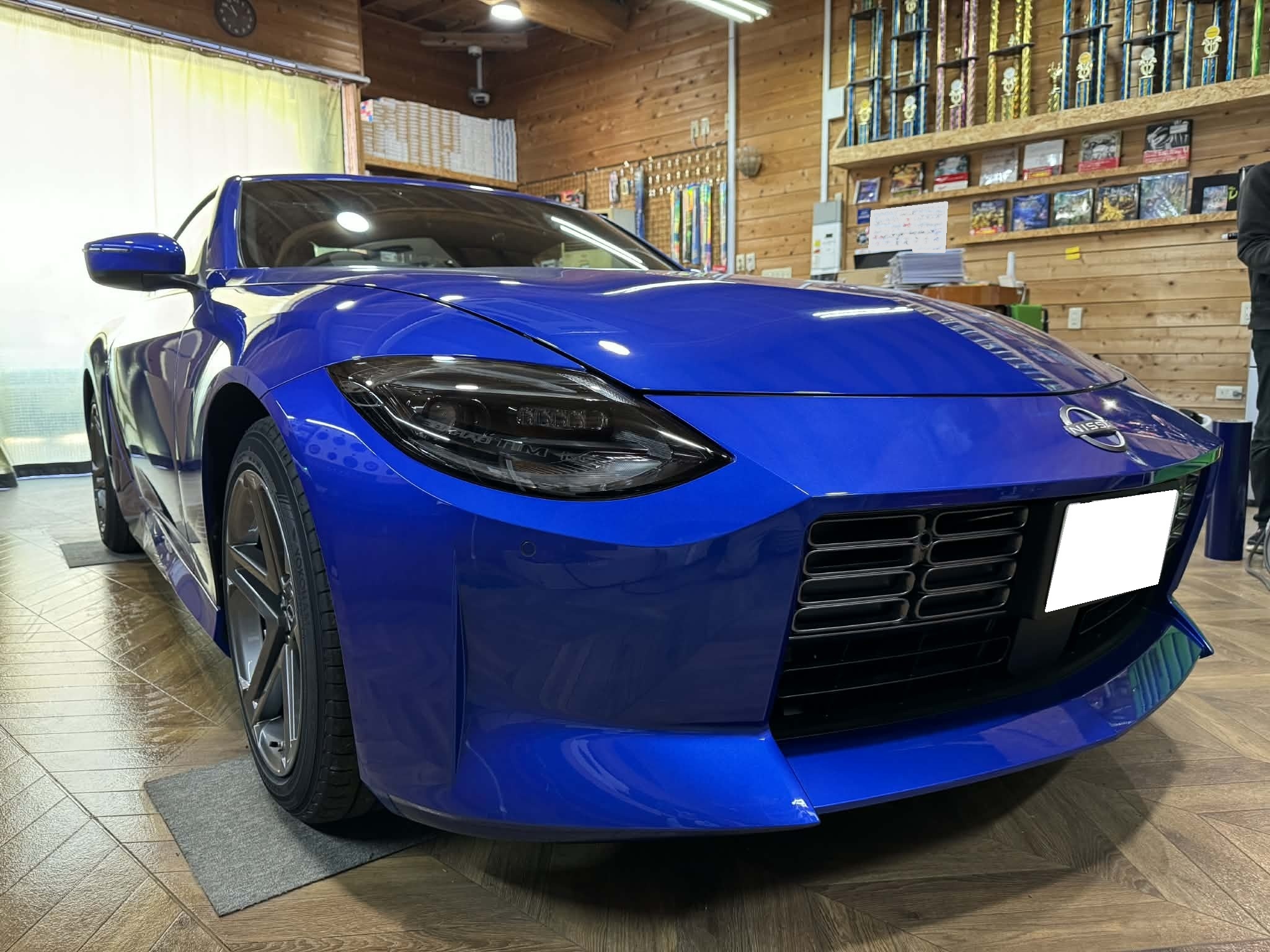 伝統と革新の造形美。この「宝物」を、最強の盾「パンテーラ」で未来へ繋ぐ!フェアレディーRZ34にカーセキュリティパンテーラ取付‼