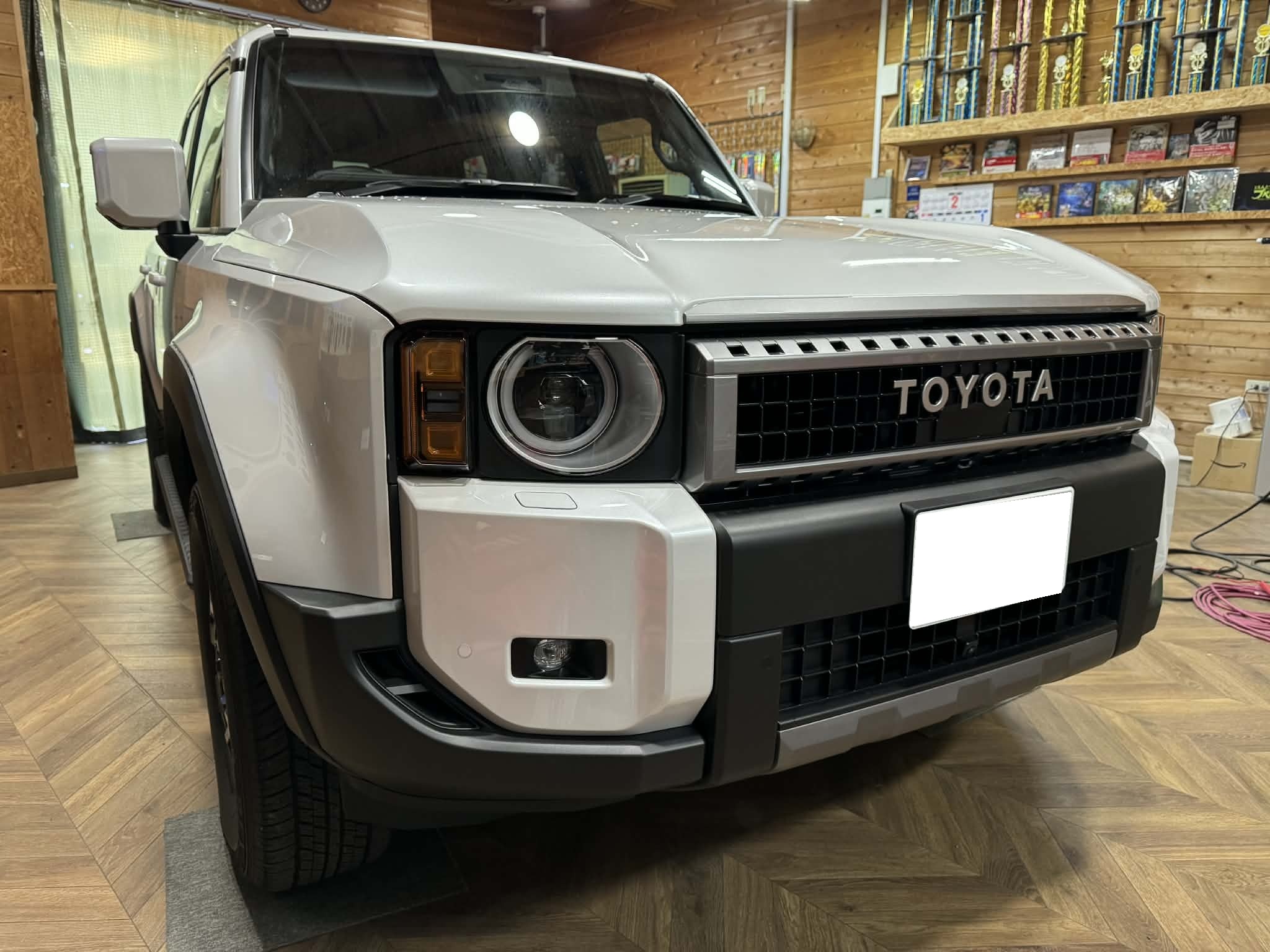 31台目‼「何をしていいか分からない」が当たり前。お問い合わせから最強ガード構築までの「エムアイティー流」を全公開!ランドクルーザー250にカーセキュリティパンテーラ取付‼