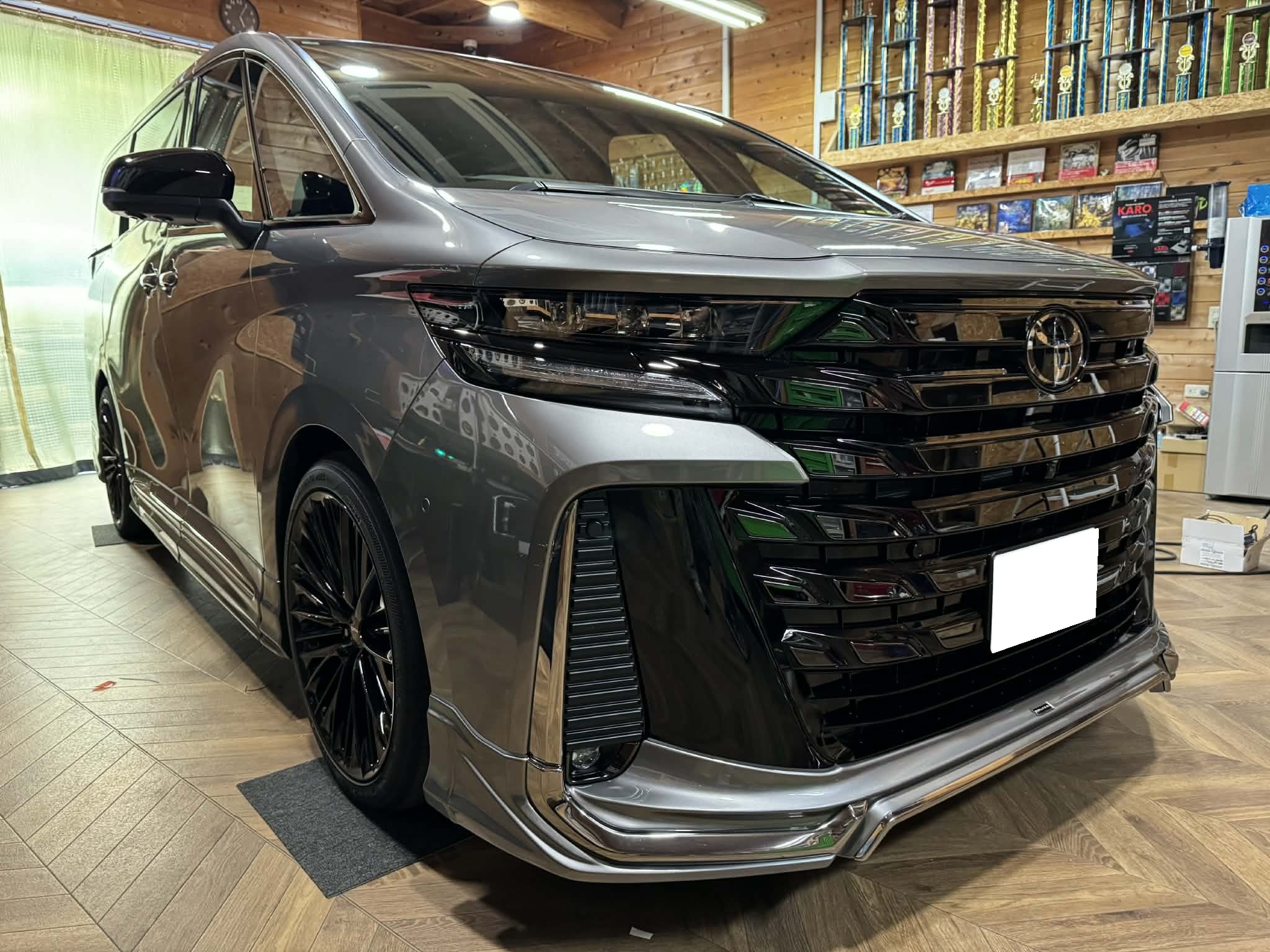 香川県からご来店‼WALDの機能美 × プレシャスメタルの重厚感。香川県から「絶対に盗らせない」拘りの一台をガード！ヴェルファイアにデジタルイモビライザーイグラ2+とキーレスブロックPRO+取付‼