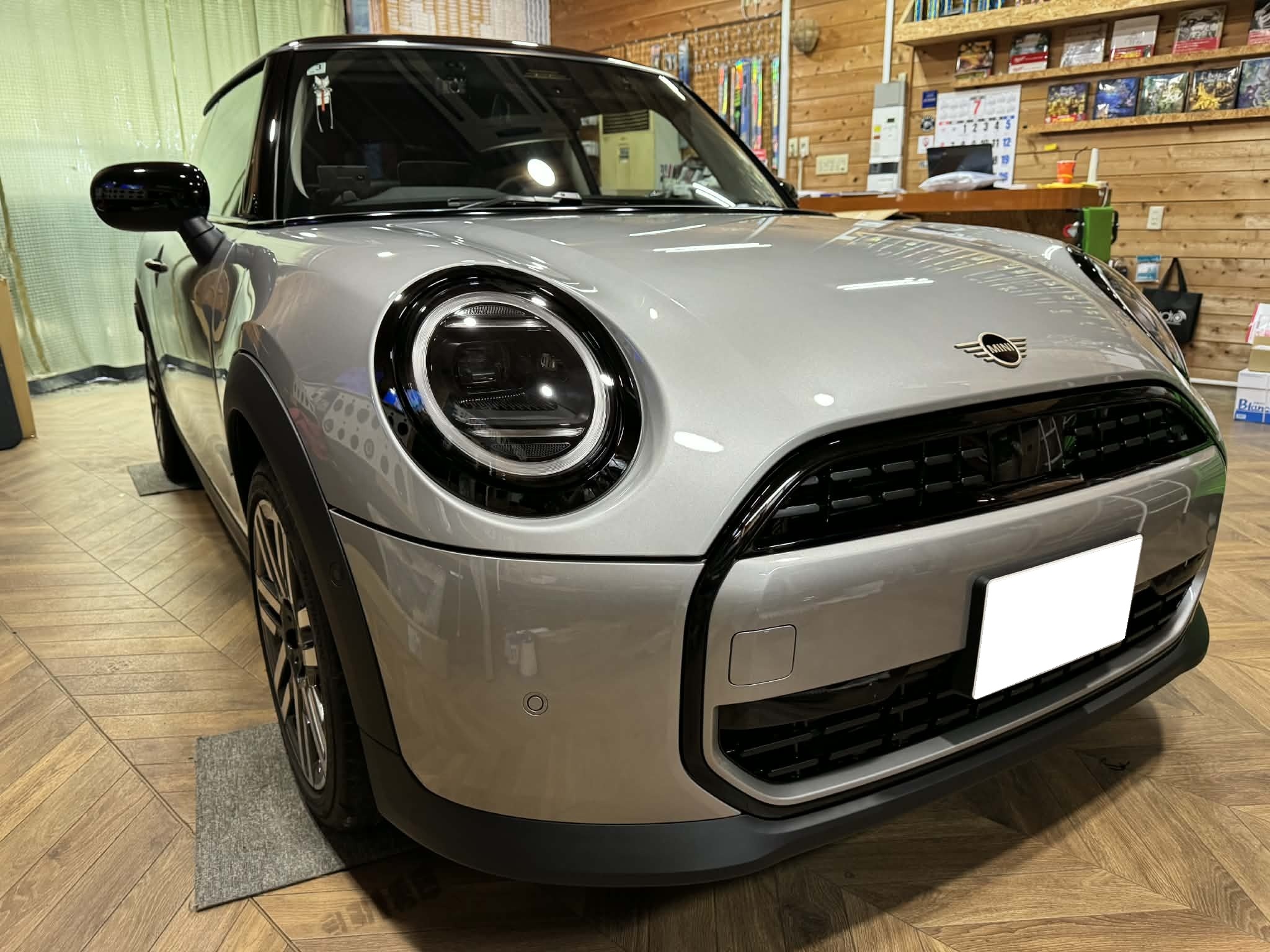 【BMW MINI F66】盗難ランキングは関係ない。「わが子」を護る親心に、最高峰パンテーラのアンサー!BMW MINI F66にカーセキュリティパンテーラ取付‼